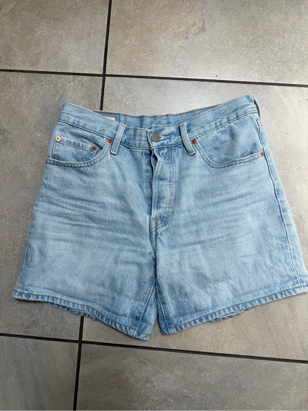 Levi’s 501 Shorts light wash size 26